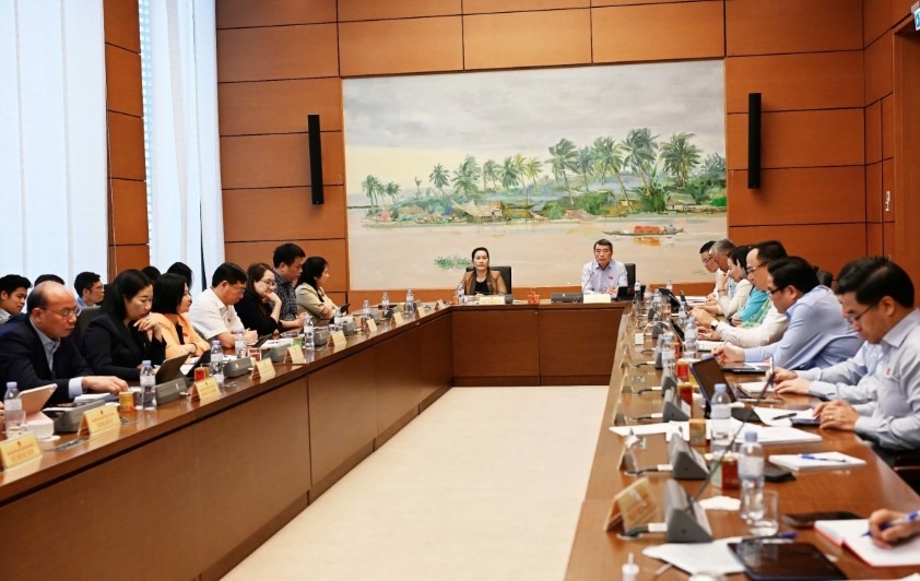 PM warns against overheated growth that risks macroeconomic instability